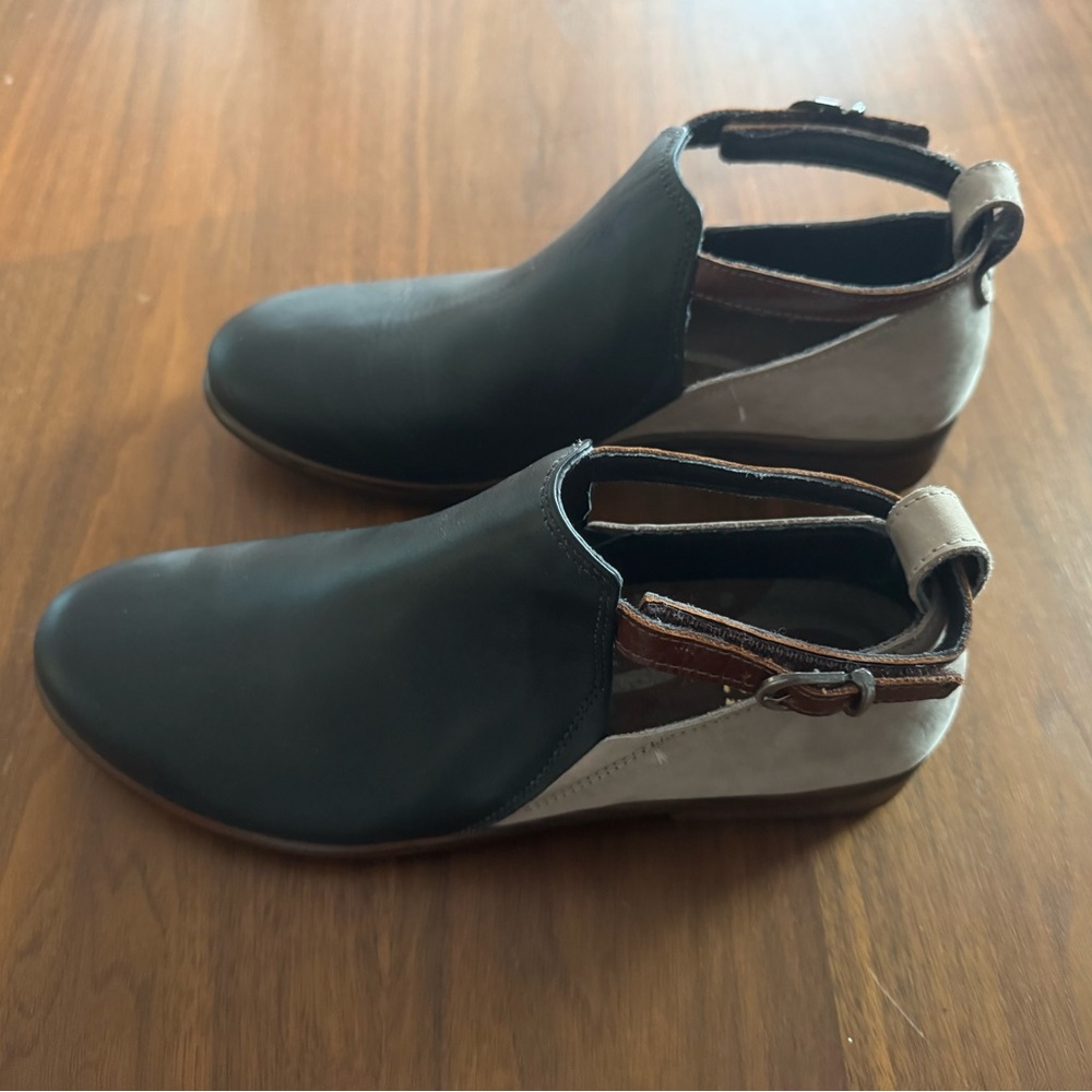 Kamsin Naot Ankle Boots